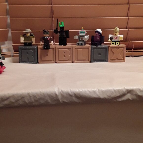 Roblox Toys and Mystery boxes - Picture 15 of 15